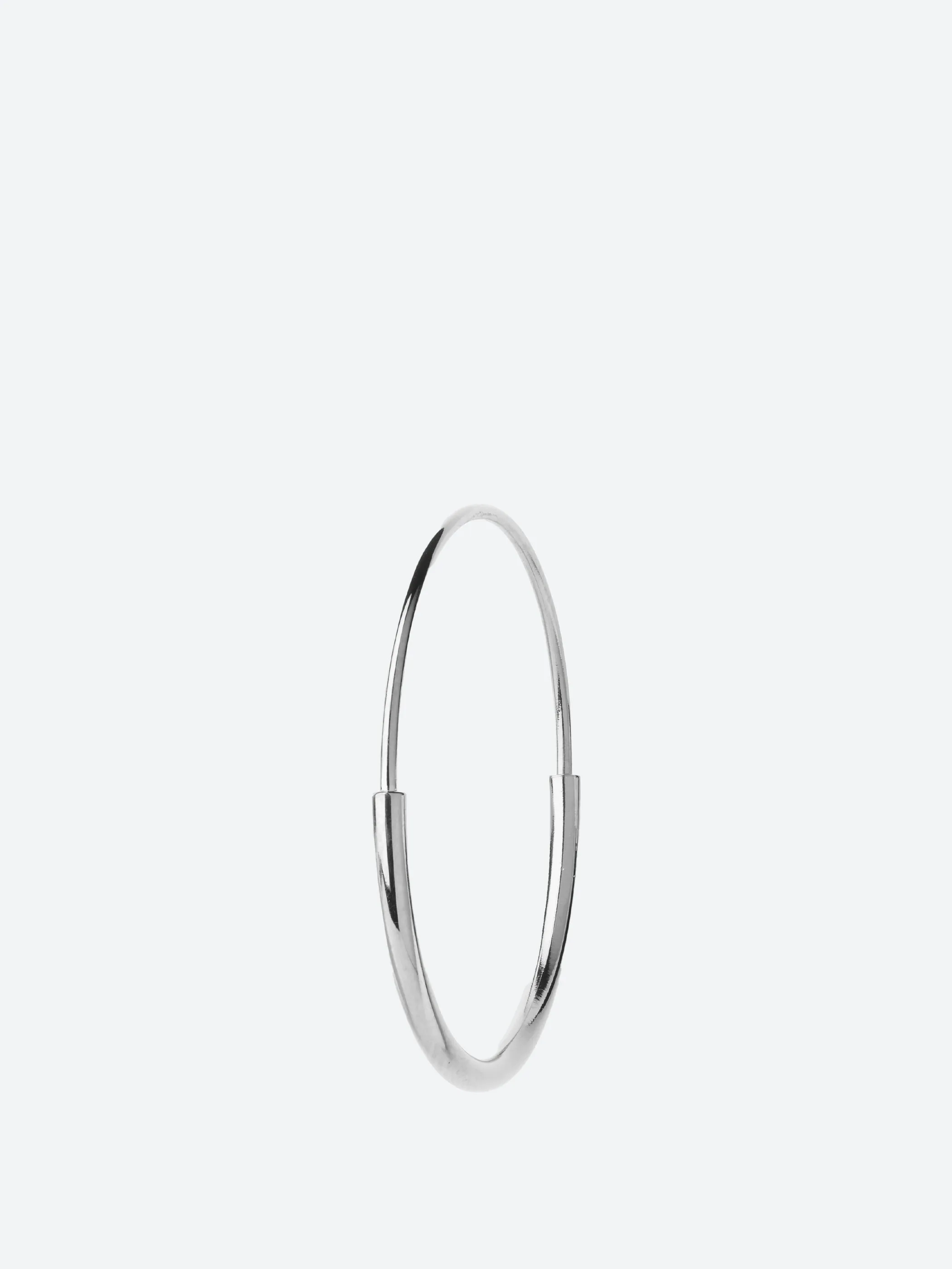 Delicate Hoop 26 Earring
